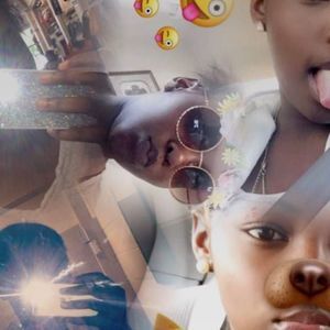 Meet your Posher, Trayoni