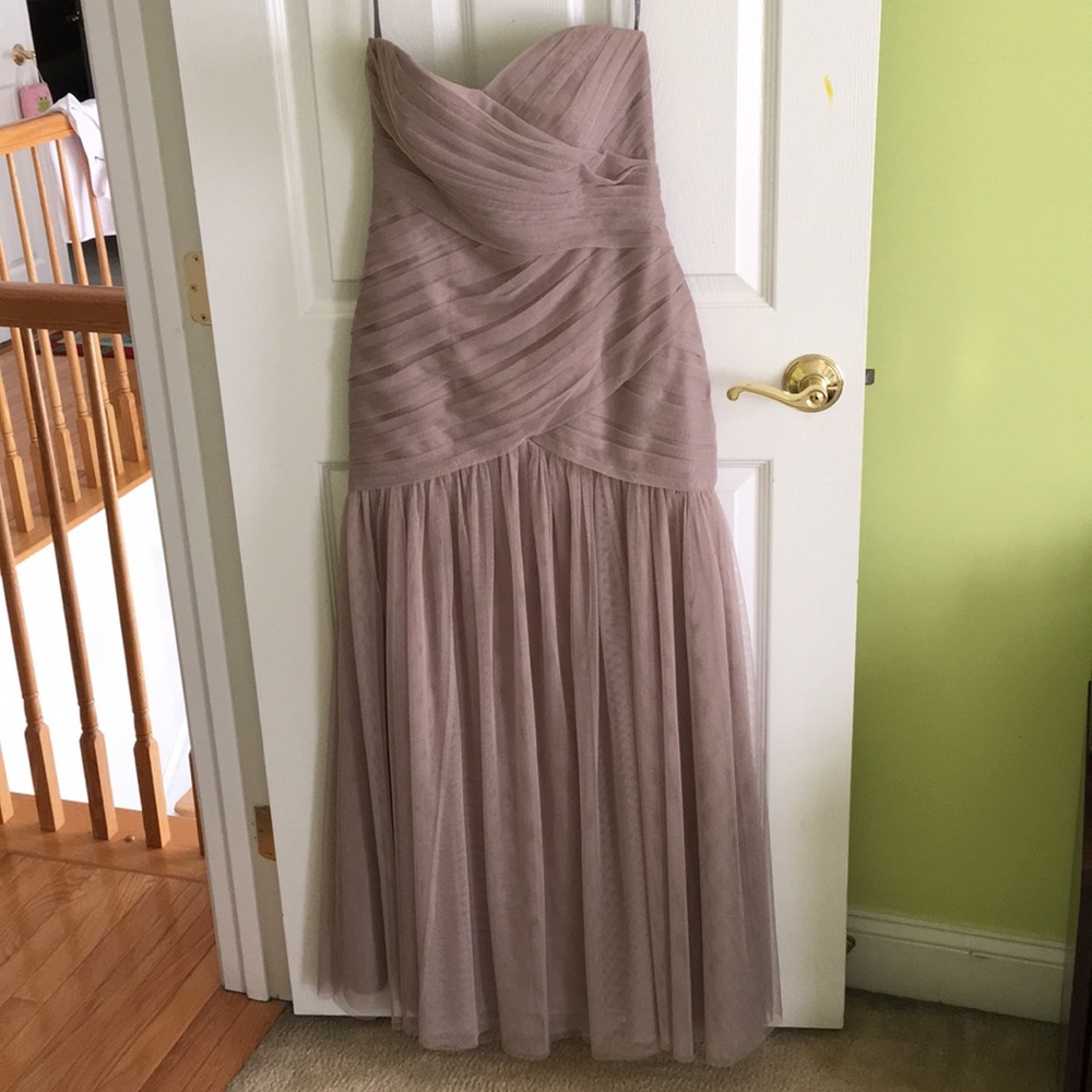 Vera Wang beige/gray gown