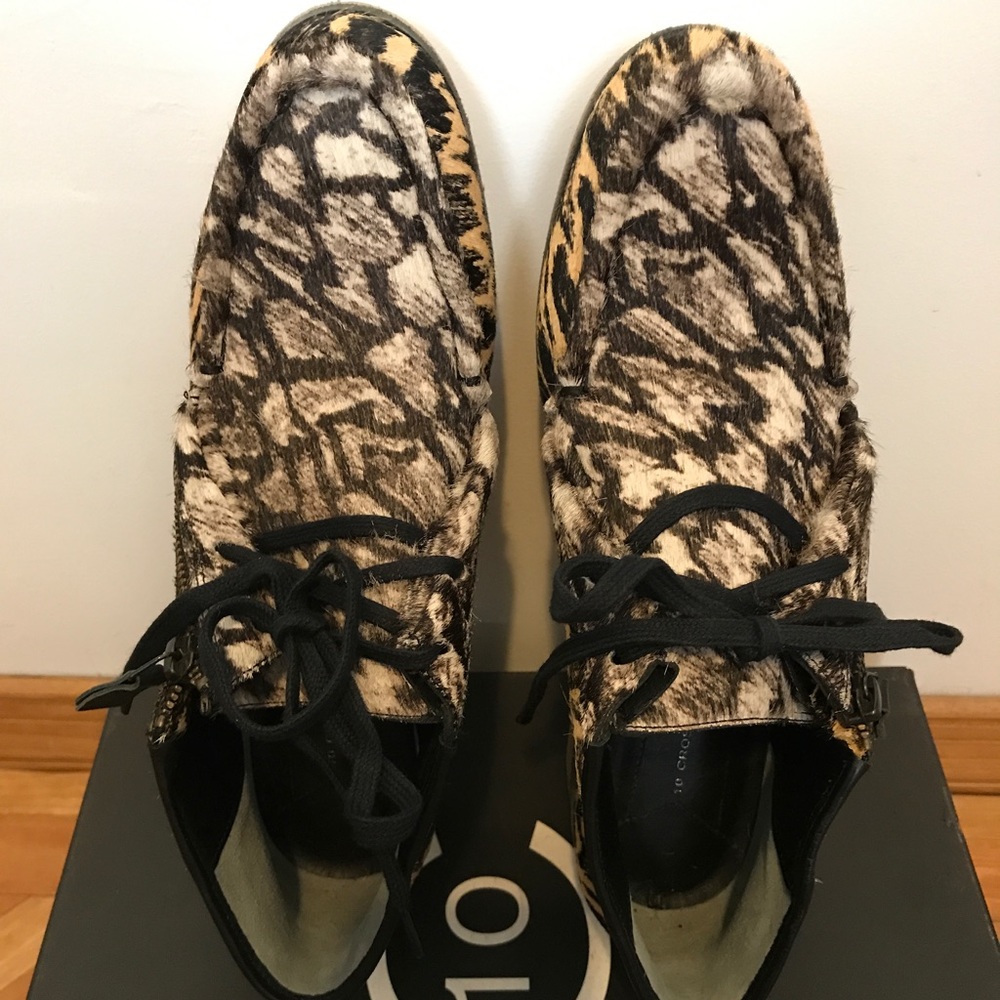 10 Crosby Derek Lam Ezra 8.5 printed shoes - Picture 2 of 4