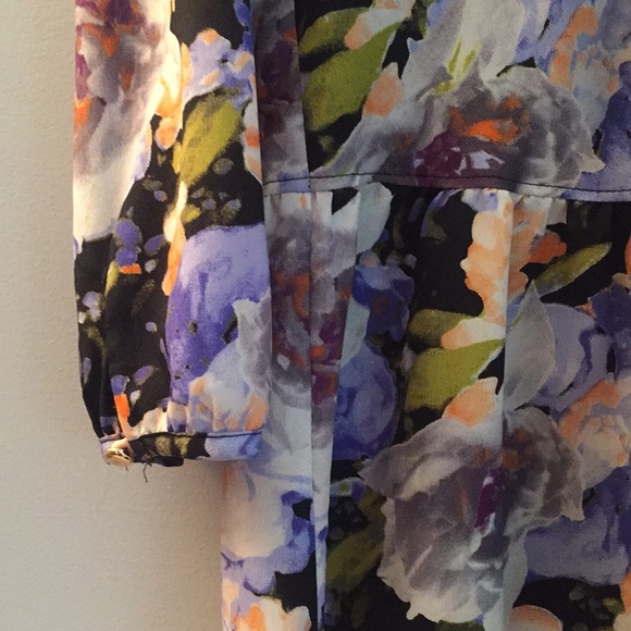 Floral Blouse with Peplum Waist - Picture 2 of 4