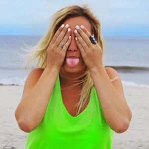 Meet your Posher, Leigh