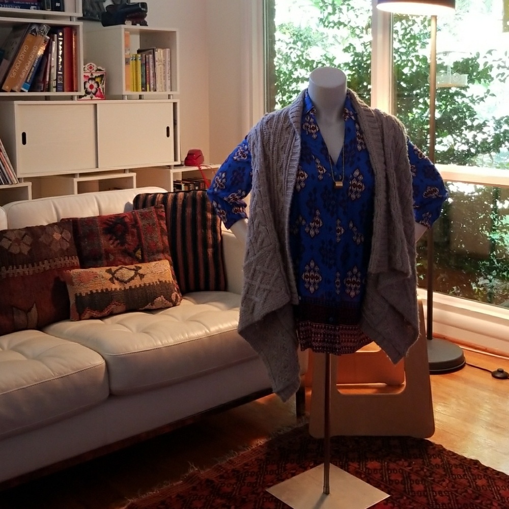 ANTHROPOLOGIE Maeve blouse
