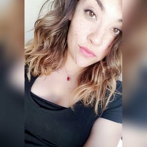 Meet your Posher, Abby