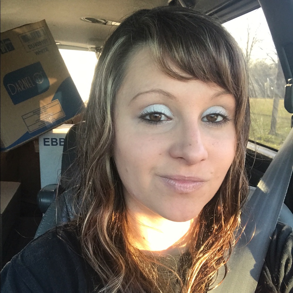 Meet your Posher, Tara