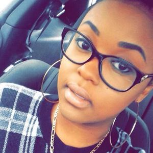 Meet your Posher, Kanecia