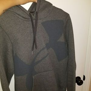 Under armour sweatshirt