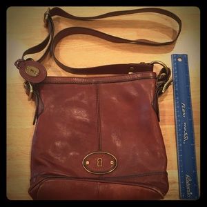 👜EUC👜 Fossil Leather Crossbody Bag