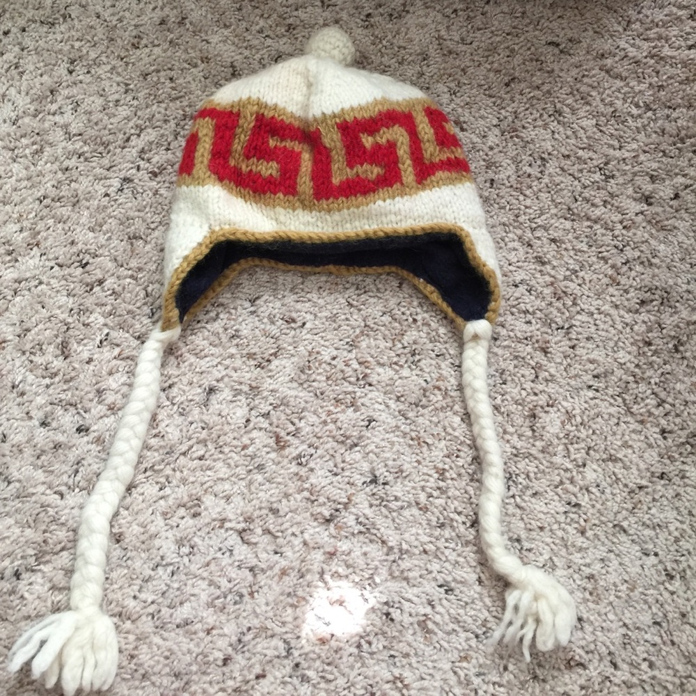 100% wool beanie