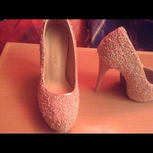 Pink sparkle highheels🍭