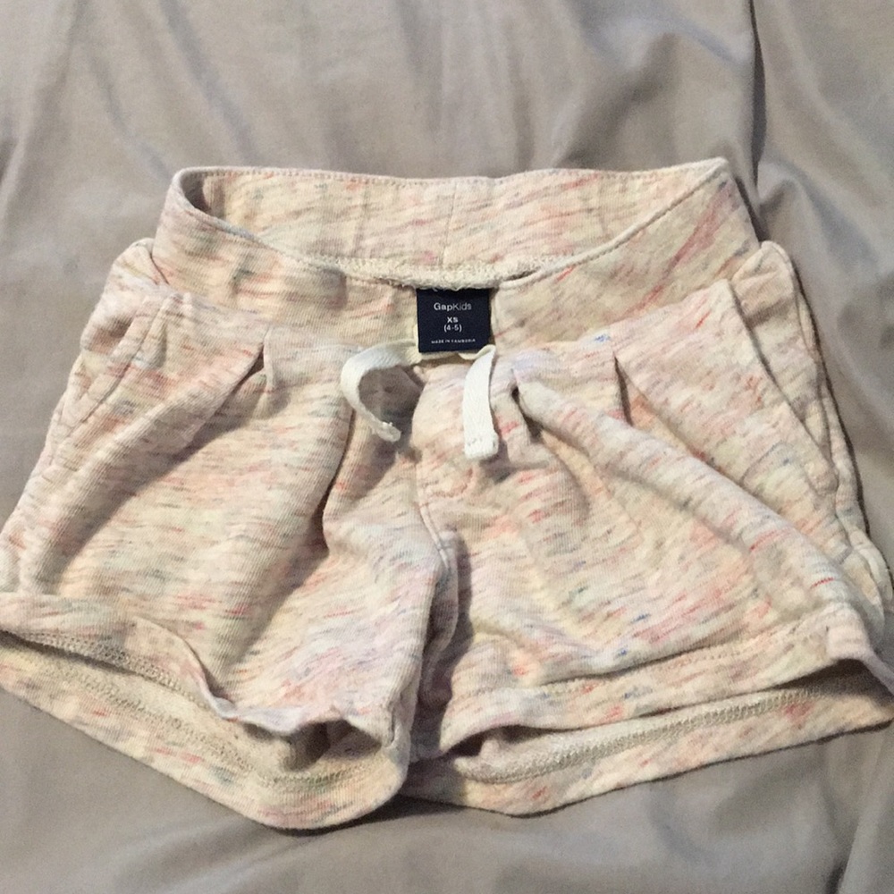 Gap kids shorts beige with multi color speckles