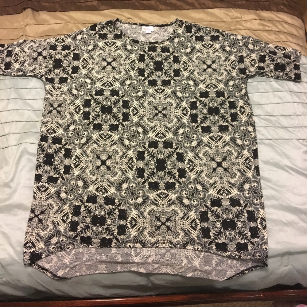 LuLaRoe Irma top