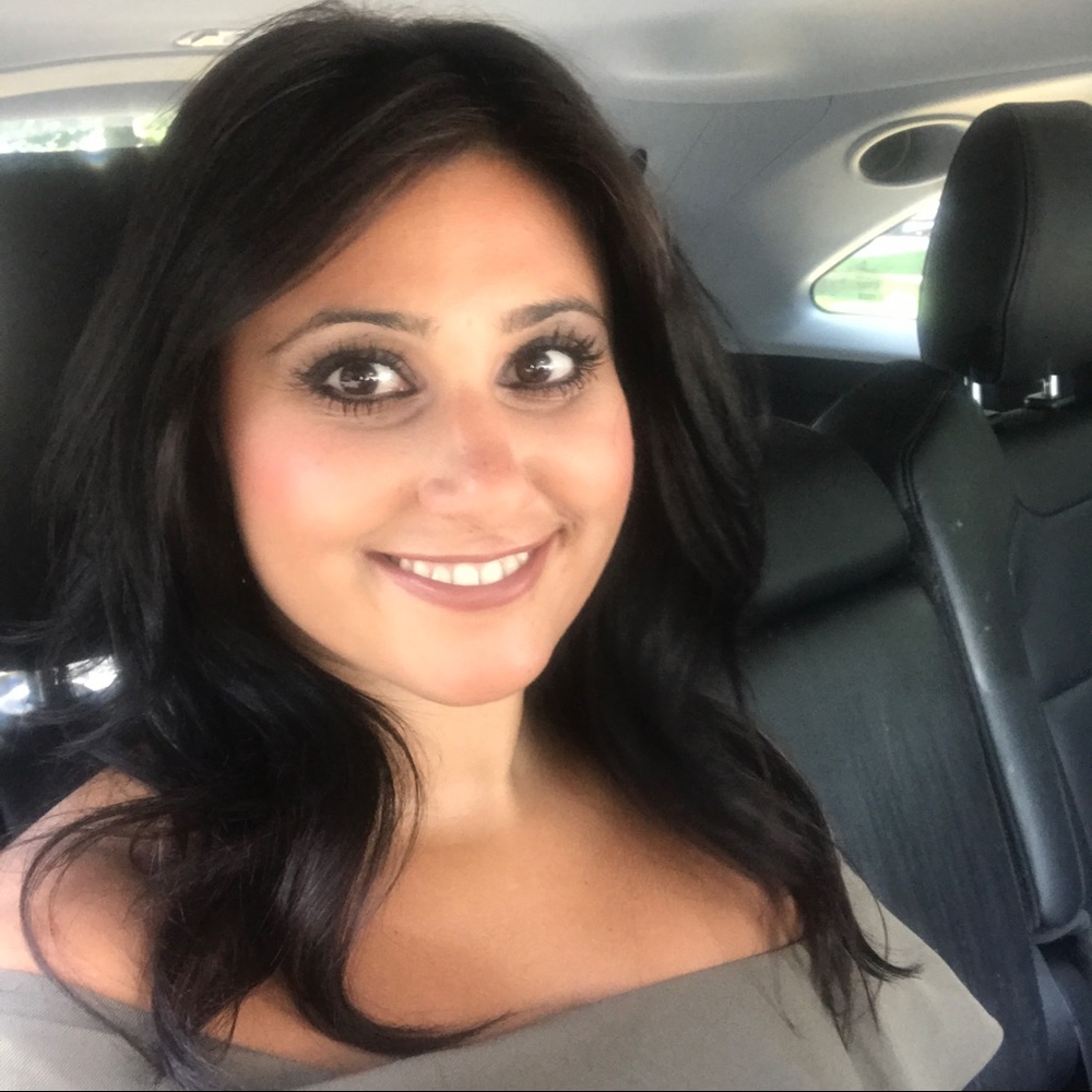 Meet your Posher, Melina