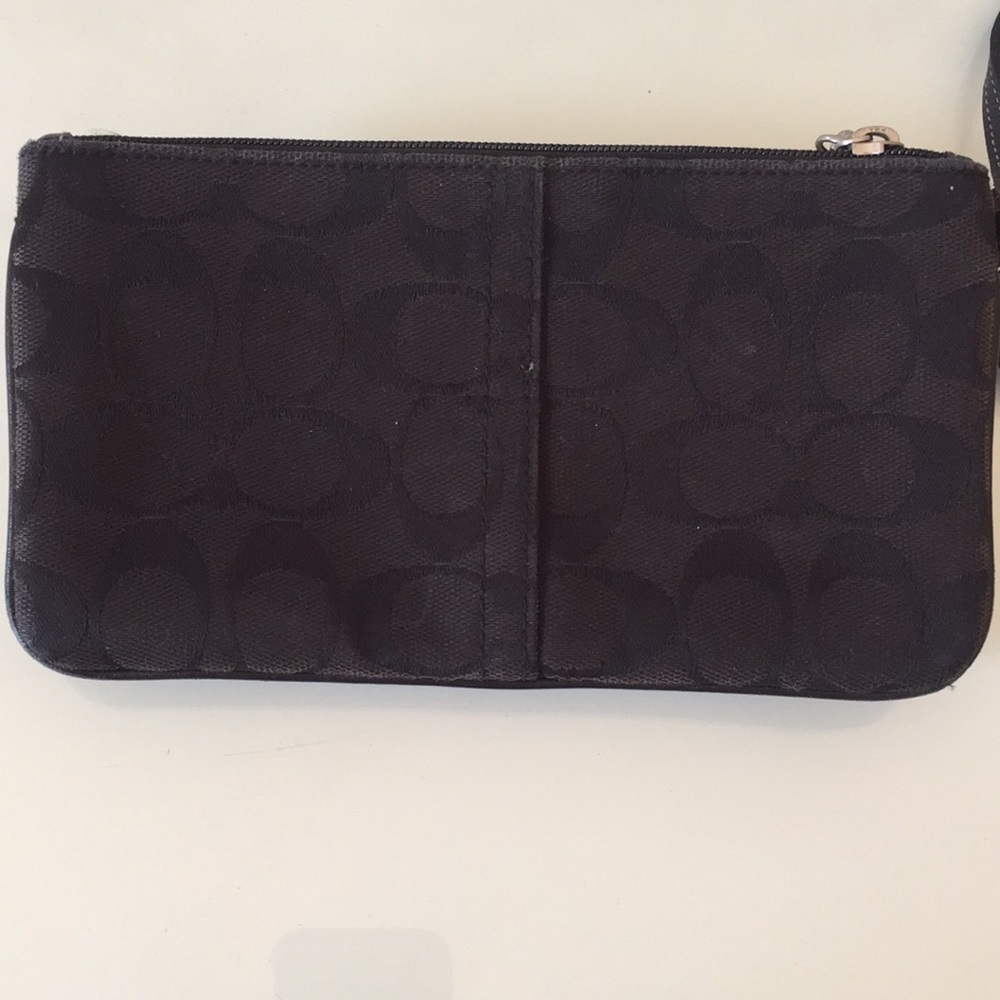 Coach wristlet - Picture 3 of 4