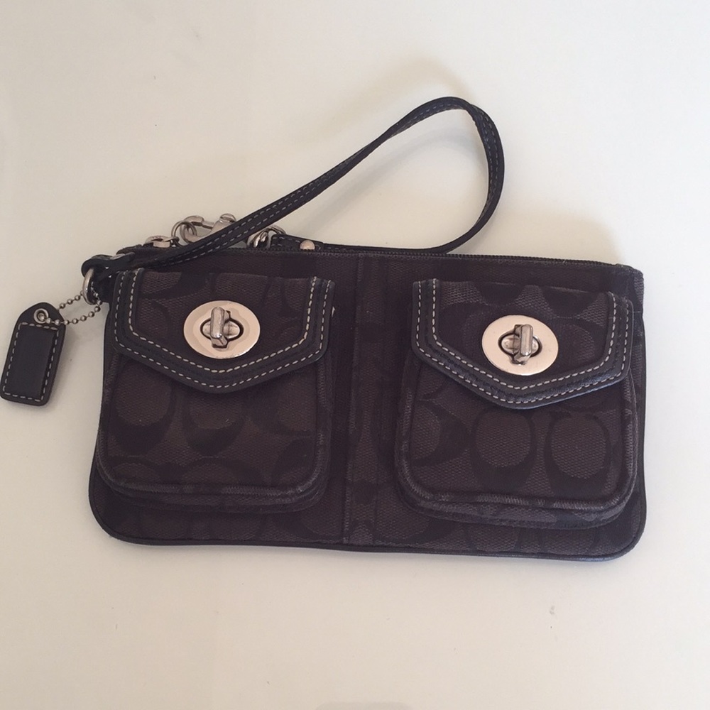 Coach wristlet - Picture 4 of 4