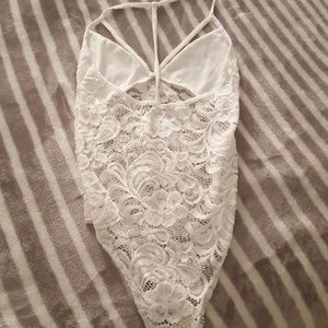 Tops - Lace white bodysuit Tops - Lace white bodysuit