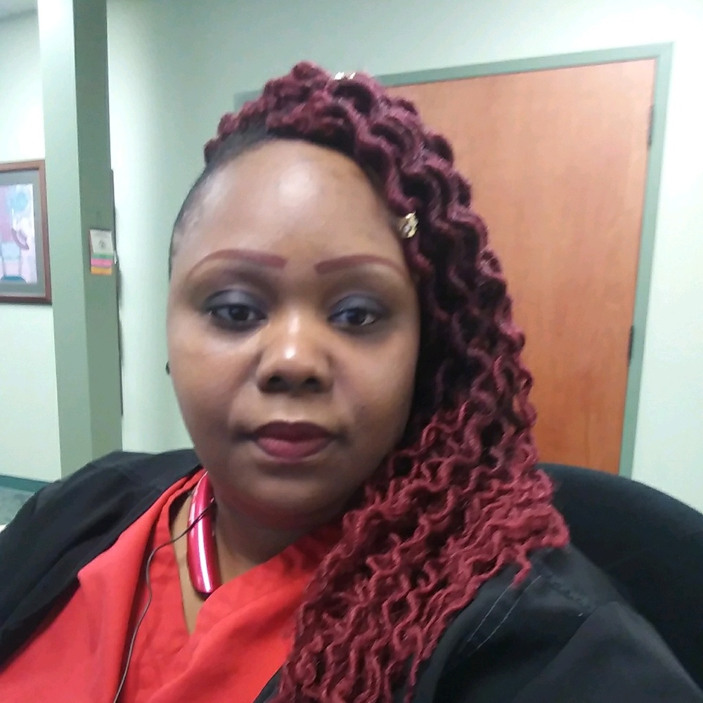 Meet your Posher, Monica