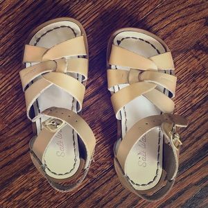 Salt Water Sandles size 10