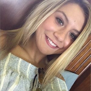 Meet your Posher, Maggie