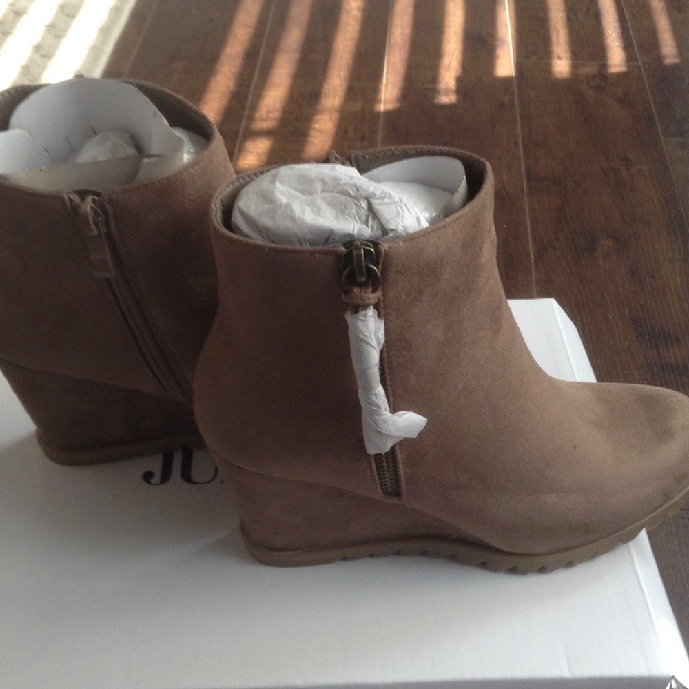 Tan suede finish boots