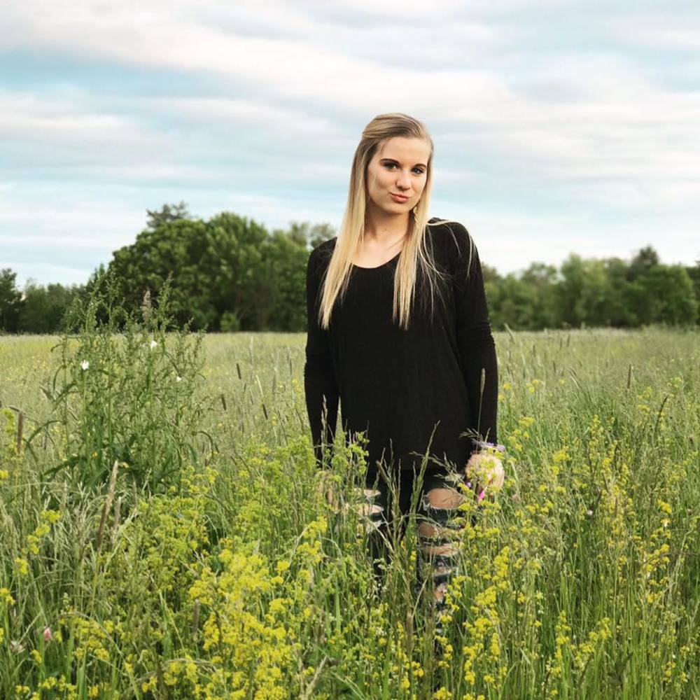 Meet your Posher, Cali