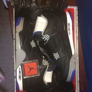 Jordan 4 alternate Motorsports