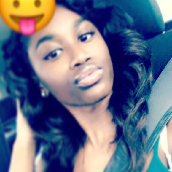 Meet your Posher, Ashley - Picture 1 of 1