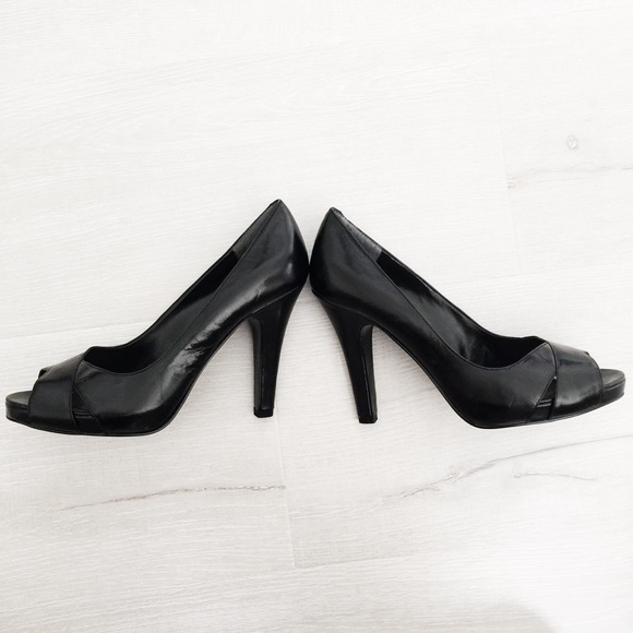 Nine West Black Heels - Picture 2 of 8