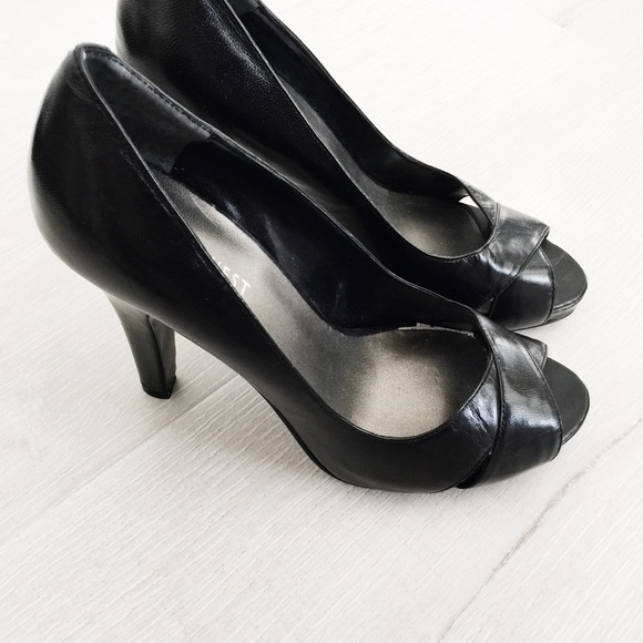 Nine West Black Heels - Picture 7 of 8