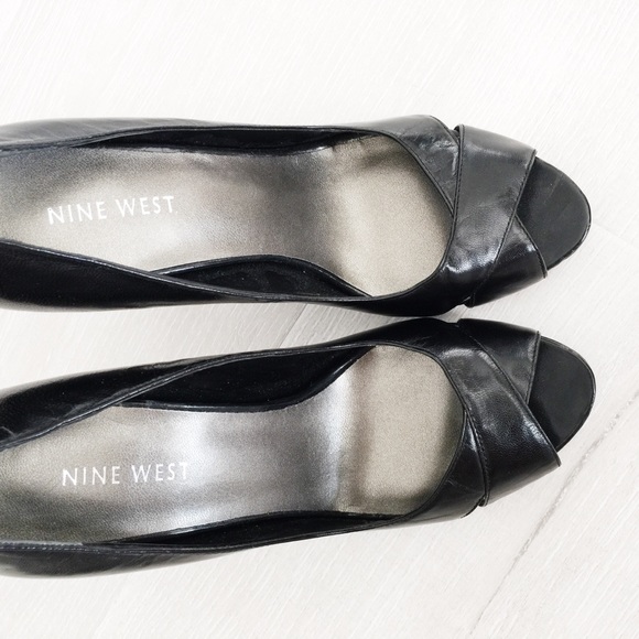 Nine West Black Heels - Picture 4 of 8