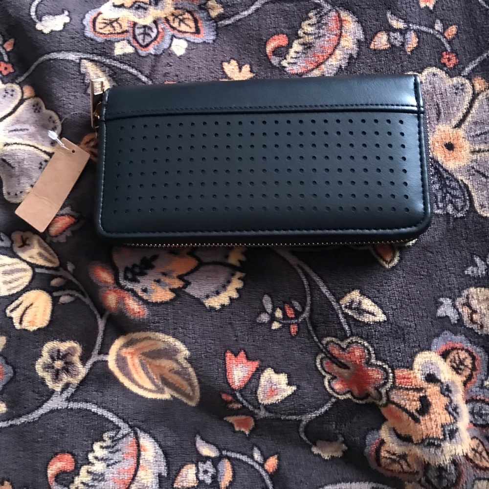 Black wallet