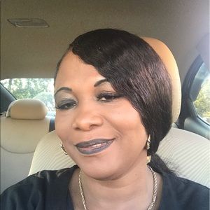 Meet your Posher, Micheline