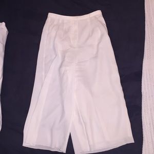 White size 0 Babaton crop loose pants from aritzia