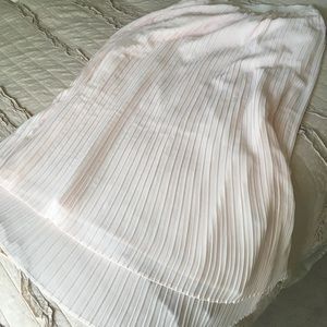 Lauren Conrad LC blush pleated maxi skirt large