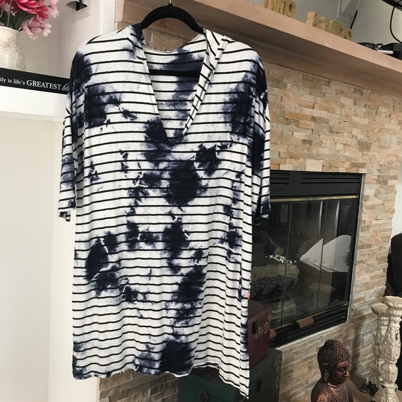 Mono B Tops - WORN ONCE ‼️ Tie Dye Tunic with Hoodie