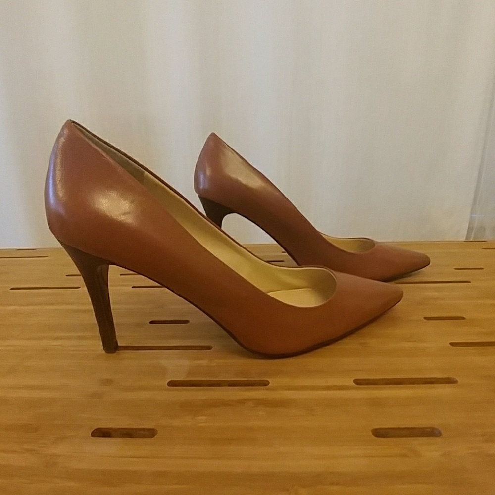 Earth day sale - Ralph Lauren Pumps