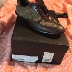 Gucci sneakers 100% Authentic in box pre owned