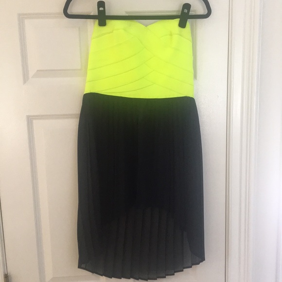 Dresses & Skirts - Neon and black two tone dress