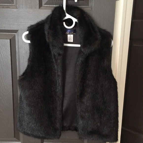 Black faux fun M/L vest - Picture 1 of 4