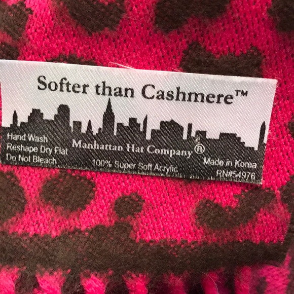 Manhattan Hat Co. reversible scarf! NWOT - Picture 2 of 5