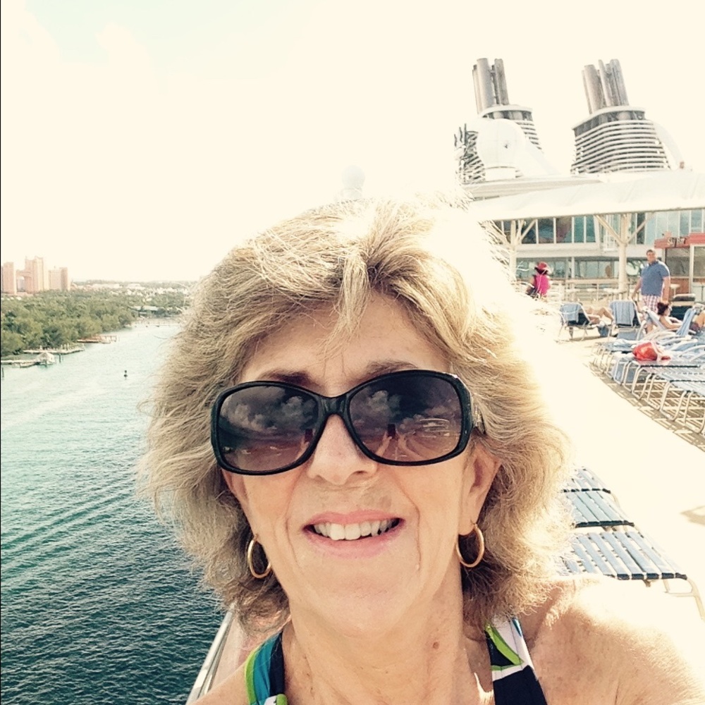 Meet your Posher, Rita