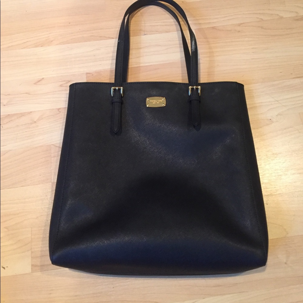 Michael kors large jet set tote
