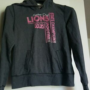 Cute, vintage hoodie!