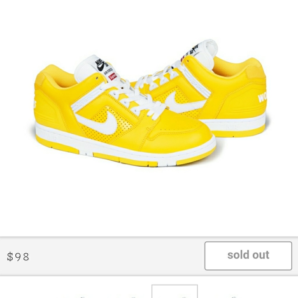 Supreme SB kicks