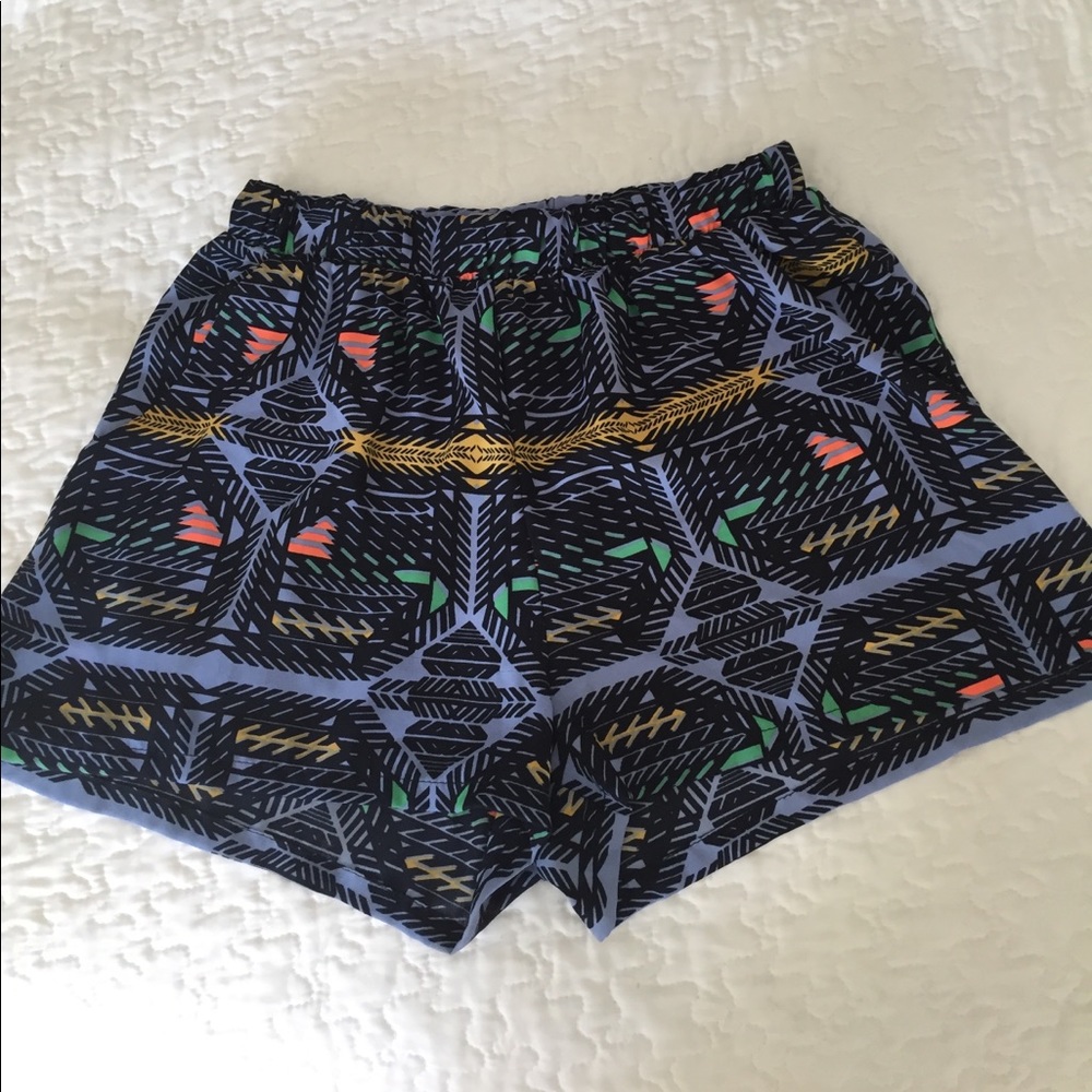 Patterned Shorts - Picture 1 of 2