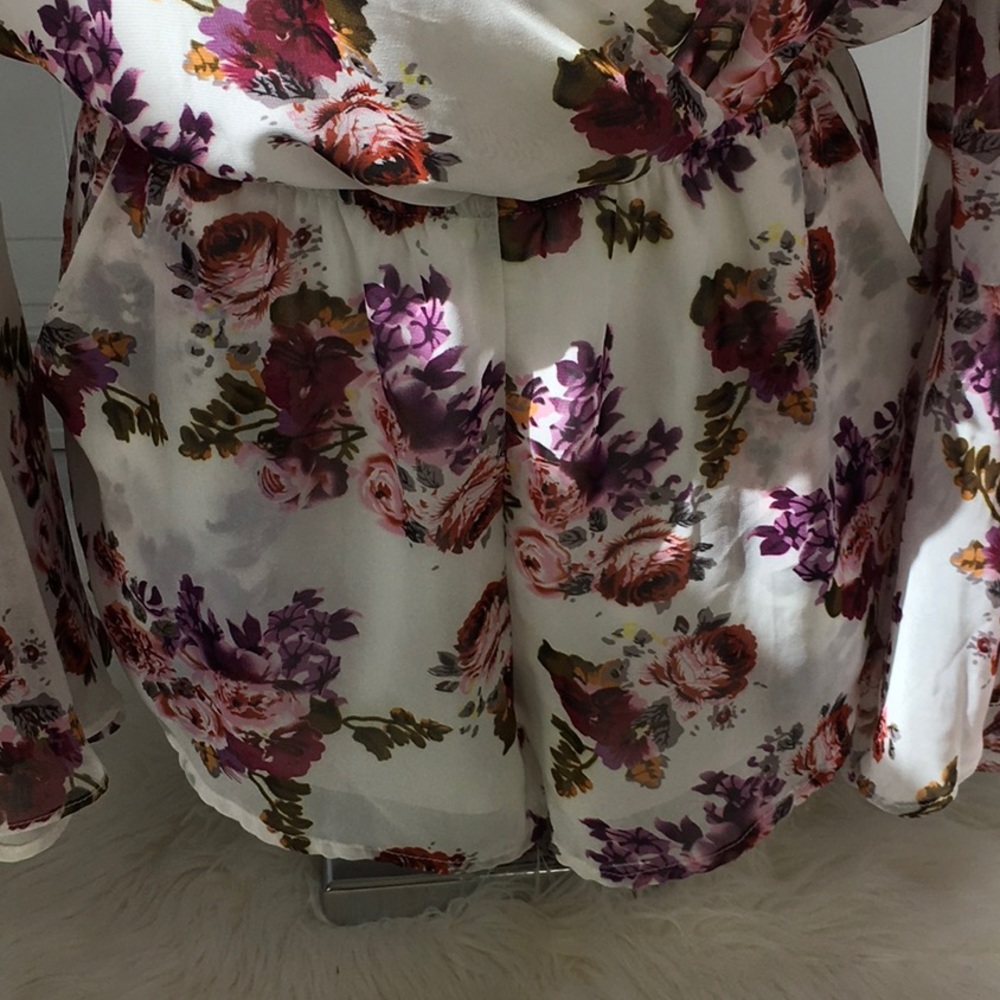 Nasty Girl Mechella Floral Romper Ruffle & sleeves - Picture 6 of 7