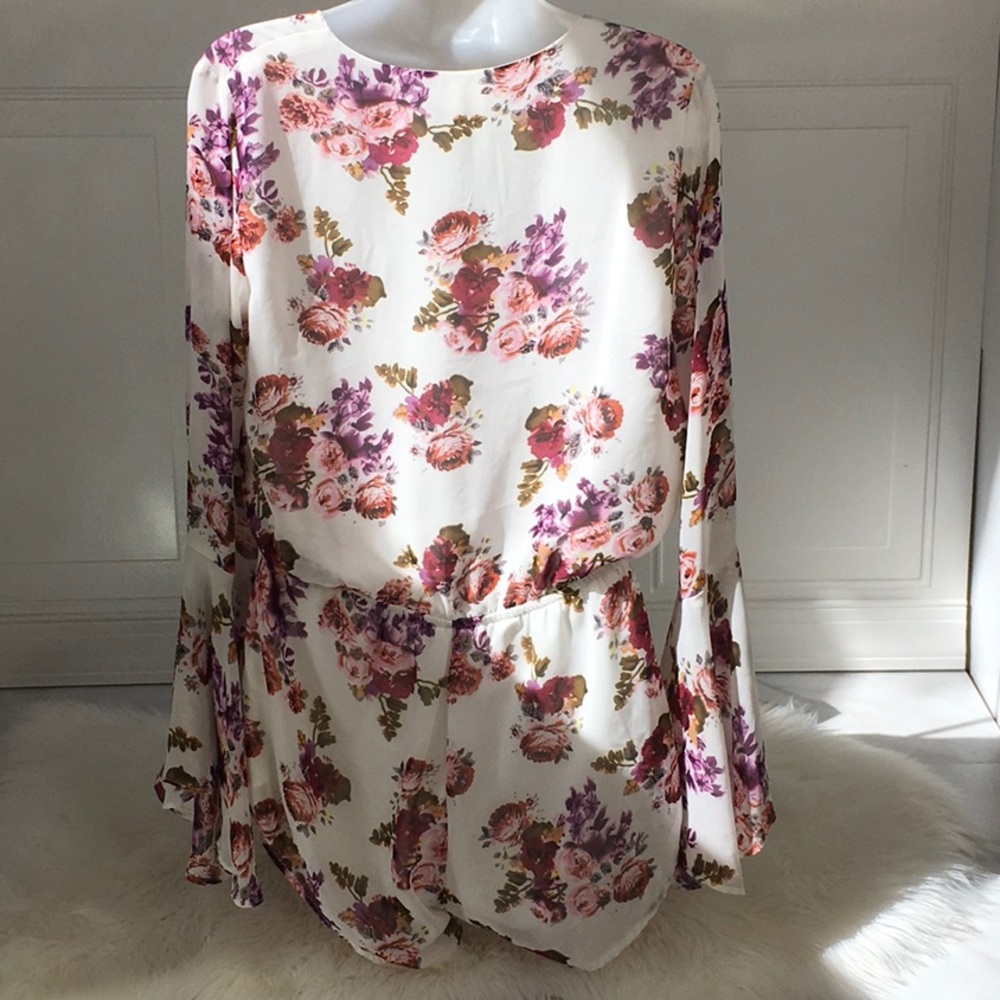 Nasty Girl Mechella Floral Romper Ruffle & sleeves - Picture 7 of 7