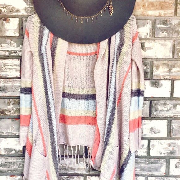 Billabong Tassel Cardigan - Picture 1 of 3
