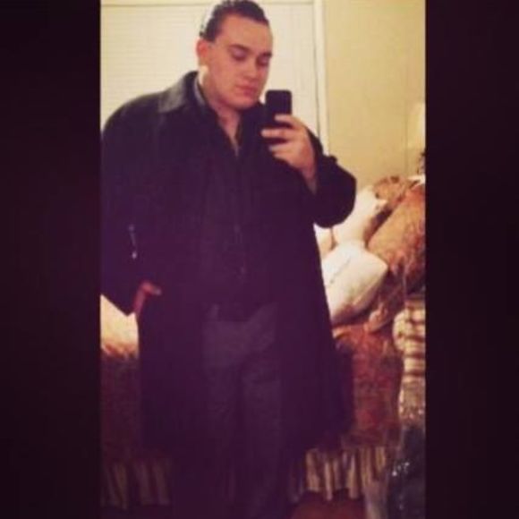 Meet your Posher, Chris - Picture 1 of 1