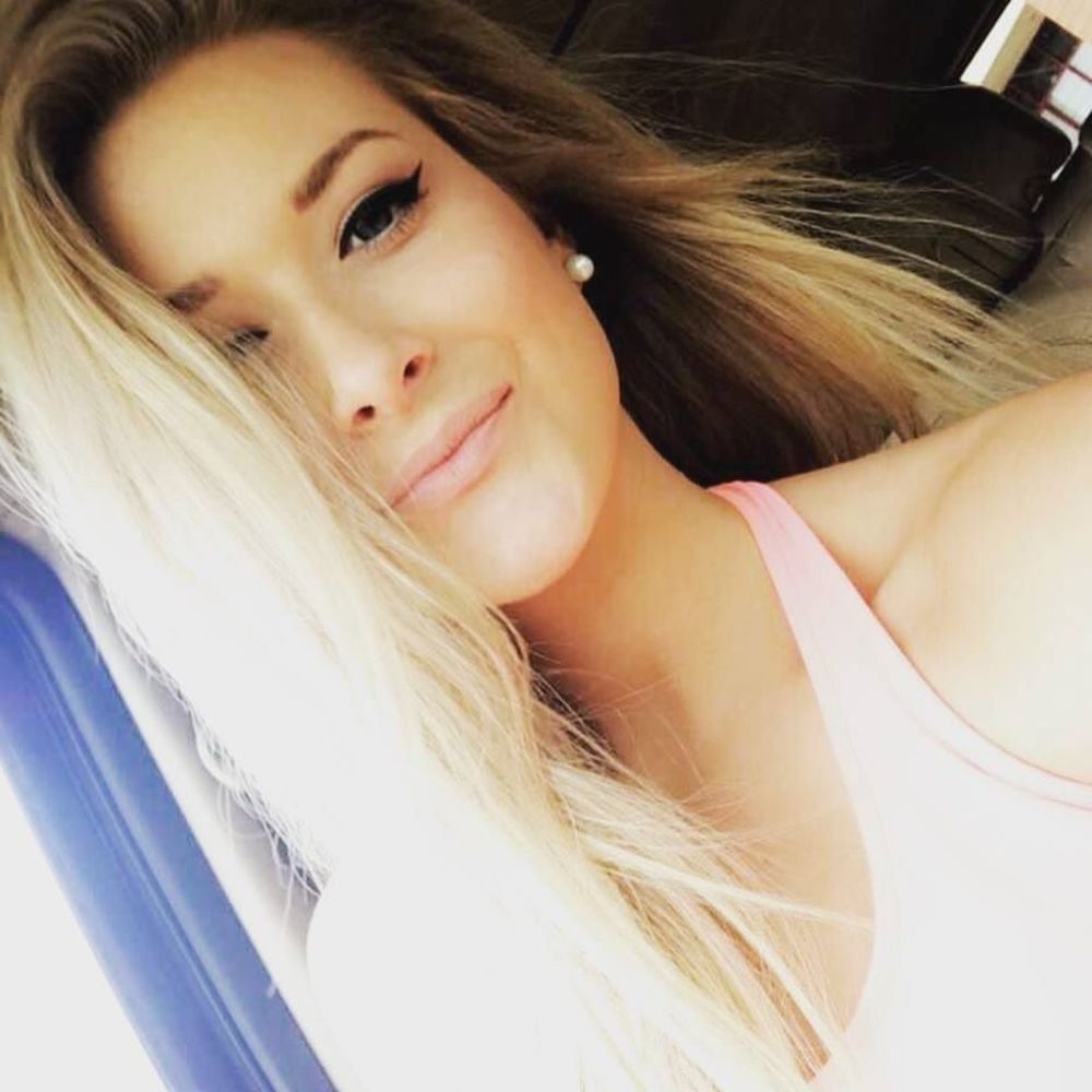 Meet your Posher, Abbie