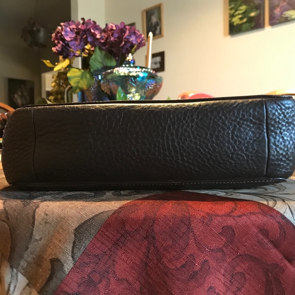 Authentic Coach Chelsea handbag - Picture 3 of 4